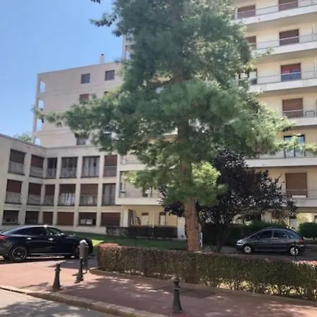 Flat St Germain En Laye Centre 30 Minutes To Paris