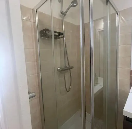 Flat St Germain En Laye Centre 30 Minutes To Paris Saint-Germain-en-Laye